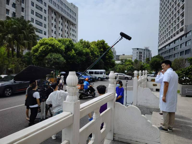 金东区广告片拍摄公司低成本实现高规格制作的诀窍